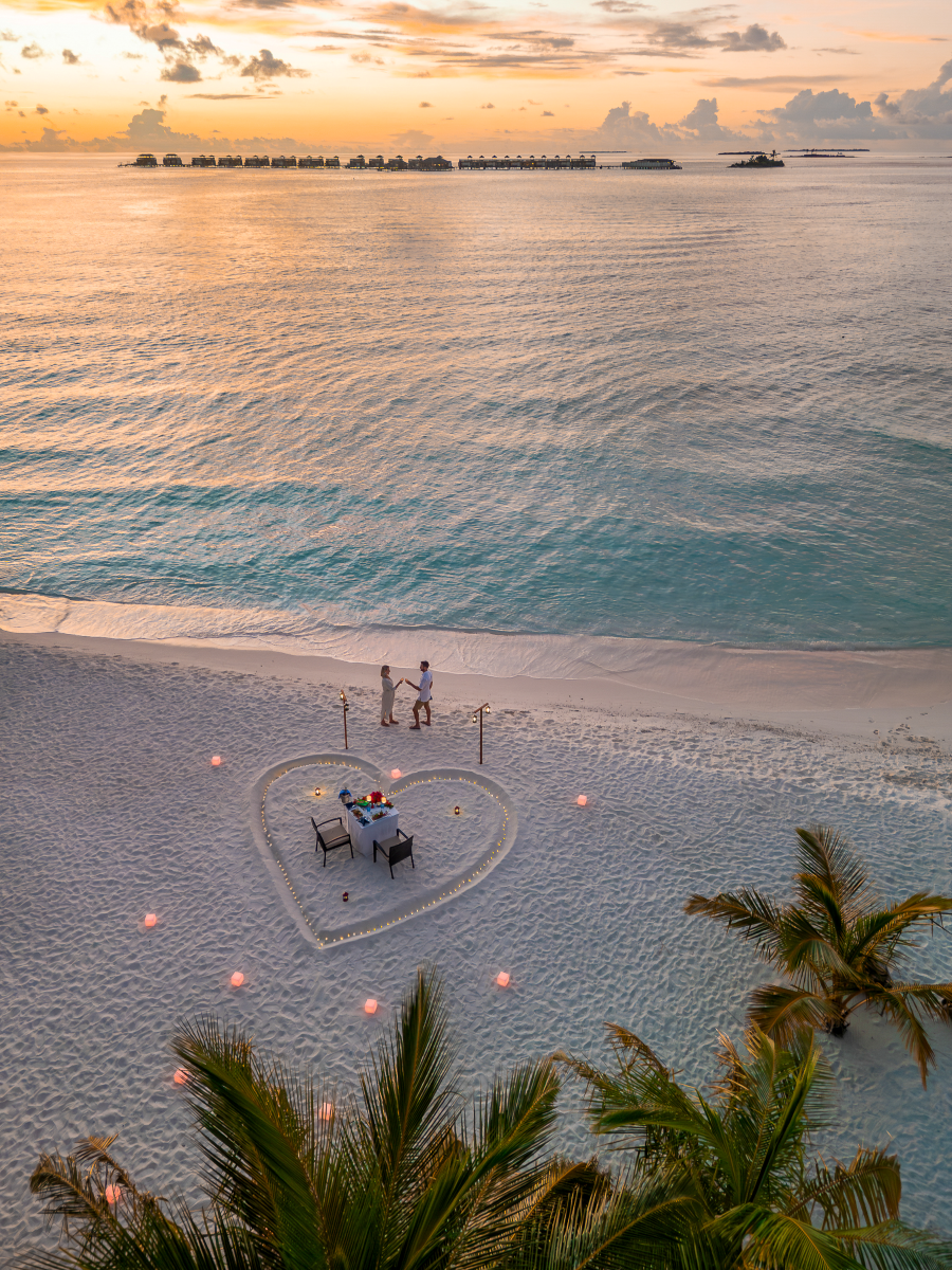  Angsana Velavaru_Lobster Dinner